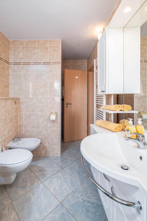 Apartments Ankica Blue เปโรย ภายนอก รูปภาพ